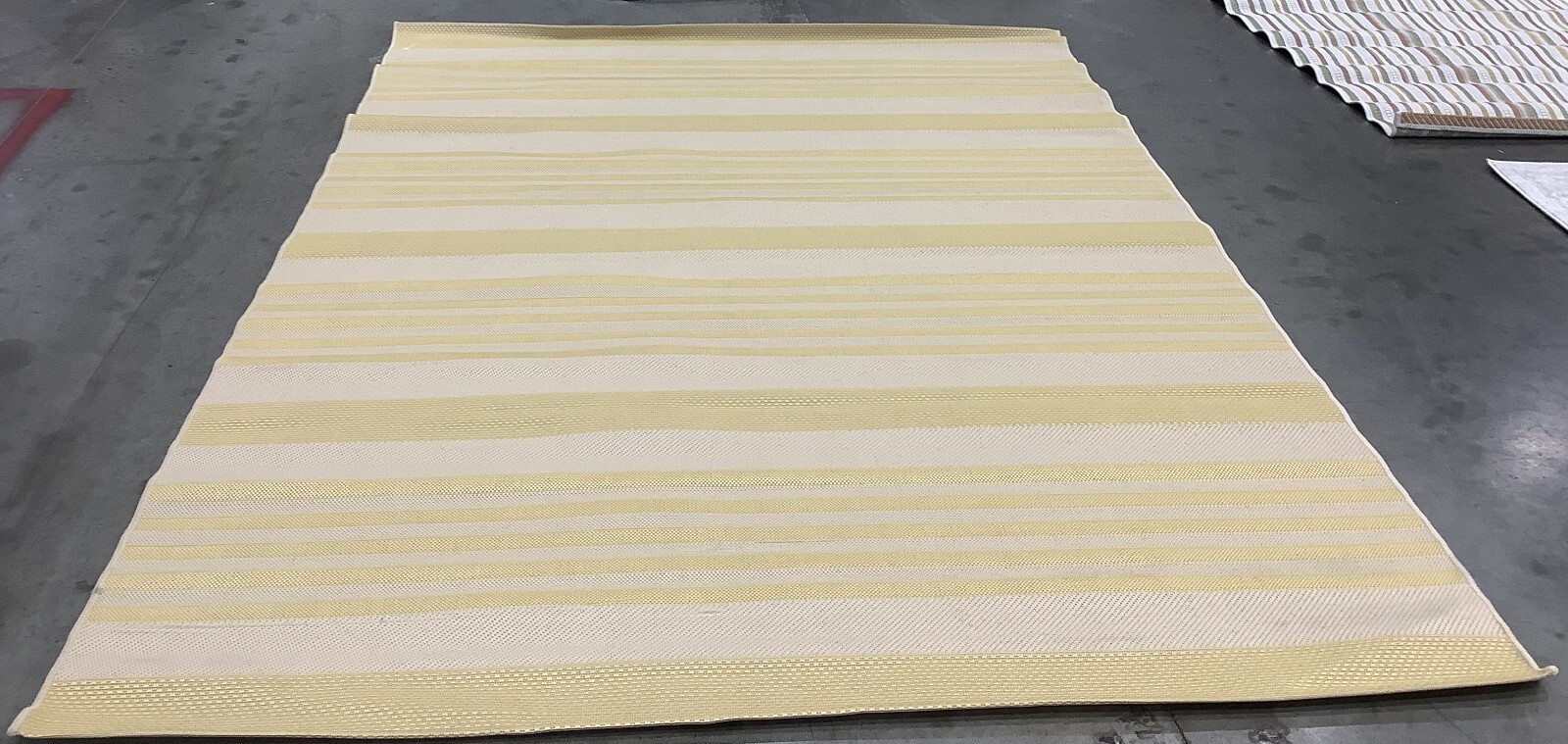 GOLD / BEIGE 6′-7″ x 9′-6″ Flaw in Rug, Reduced Price 1172677838 CY6062-306-6