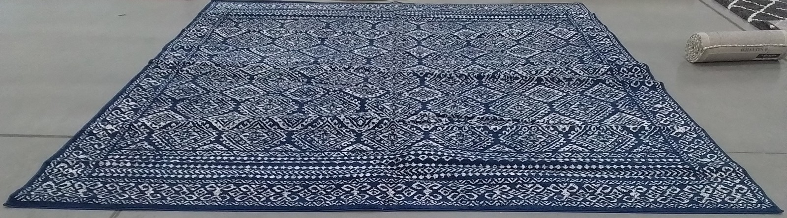NAVY/IVORY 12′-0″ x 12′-0″ Back Stain Rug, Reduced Price 1172796465 TUL264N-12SQ