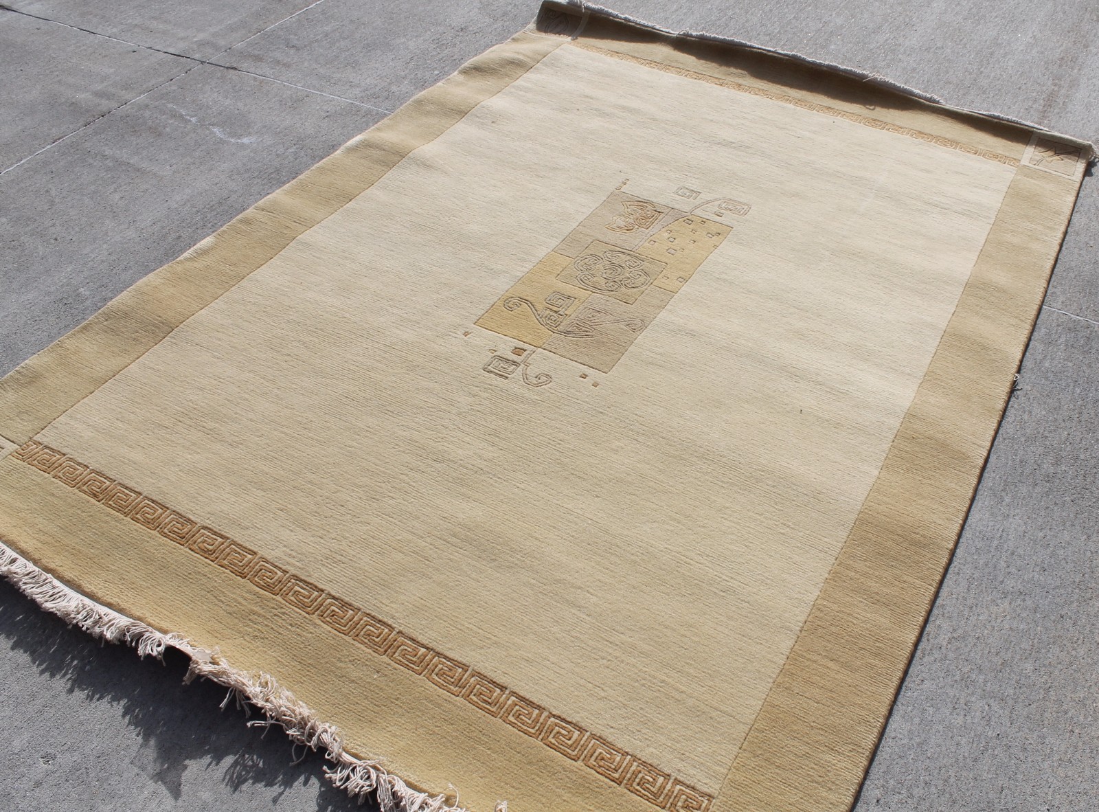 R8005 Gorgeous Neutral Col Tibetan Woolen Area Rug 5.7 ‘x 7.9’ Handmade in Nepal