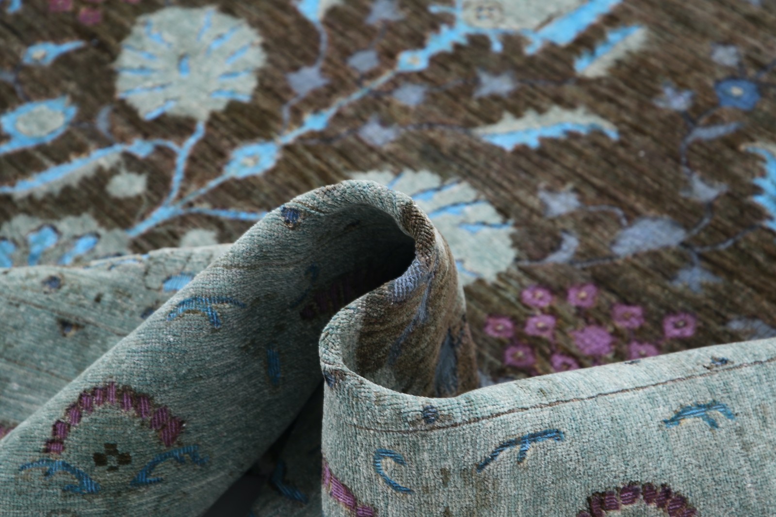 8.7×11.8 ft Handmade Gray, Light Blue & Lavender Rug. Floral Vase Design Carpet