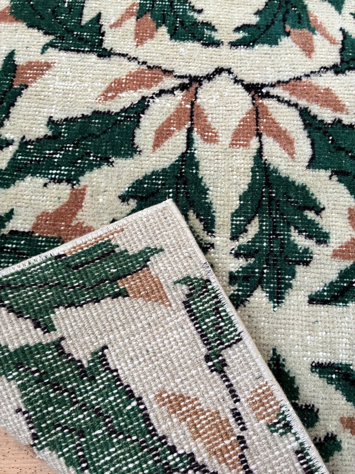 Organic Modern Botanical Leaf Rug 2×5 Forest Green Cream Wool Accent Mat