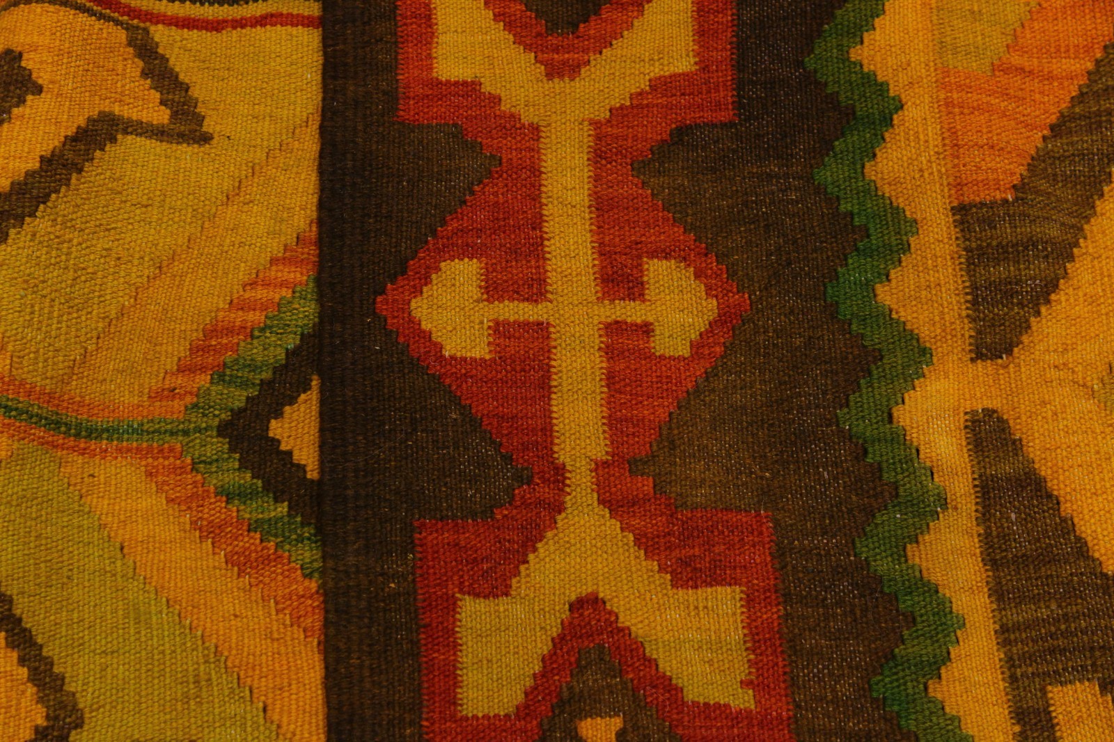 Southwestern Kilim Gold Rust Wool Rug – 8’1″ x 11’3″