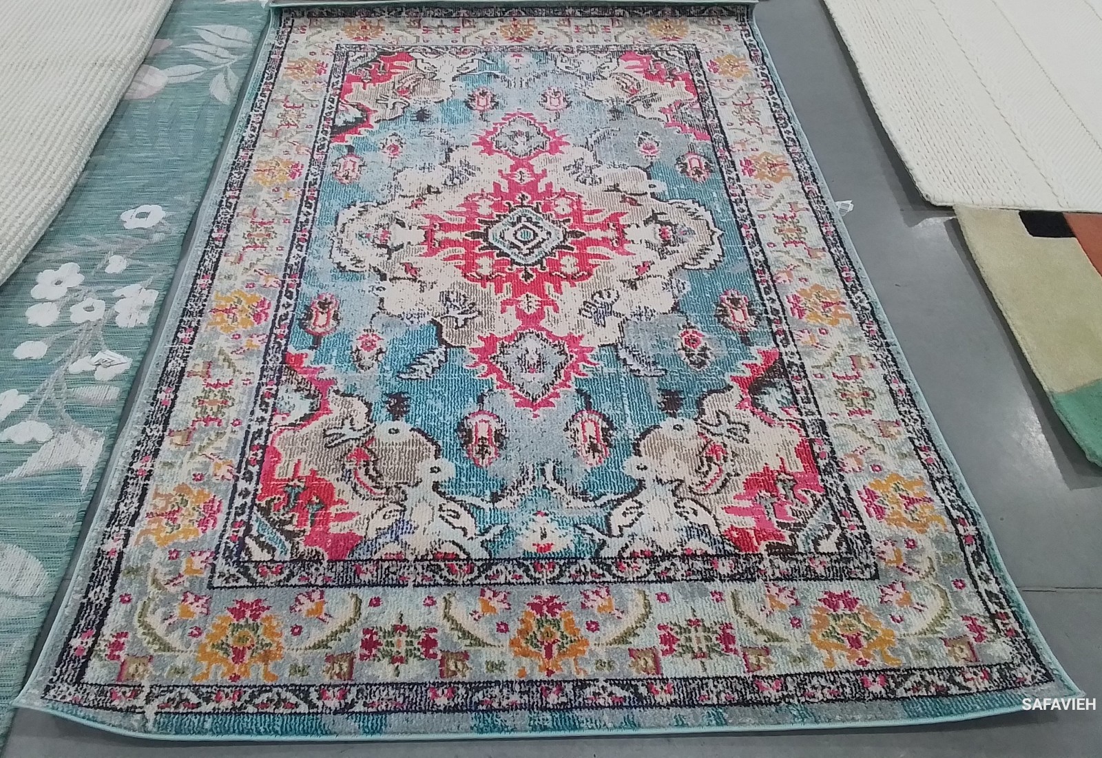 LIT BLUE / FUCHSIA 5′-1″ x 7′-7″ Flaw in Rug, Reduced Price 1172782407 MNC243J-5