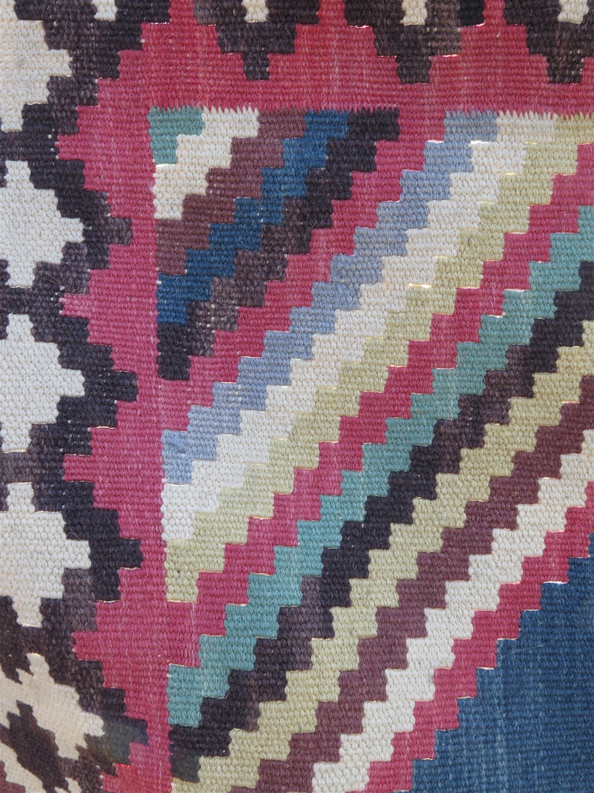 Vintage Handmade Turkish Kilim Area Rug in Blue, Pink, Purple & Brown 101″ x 67″