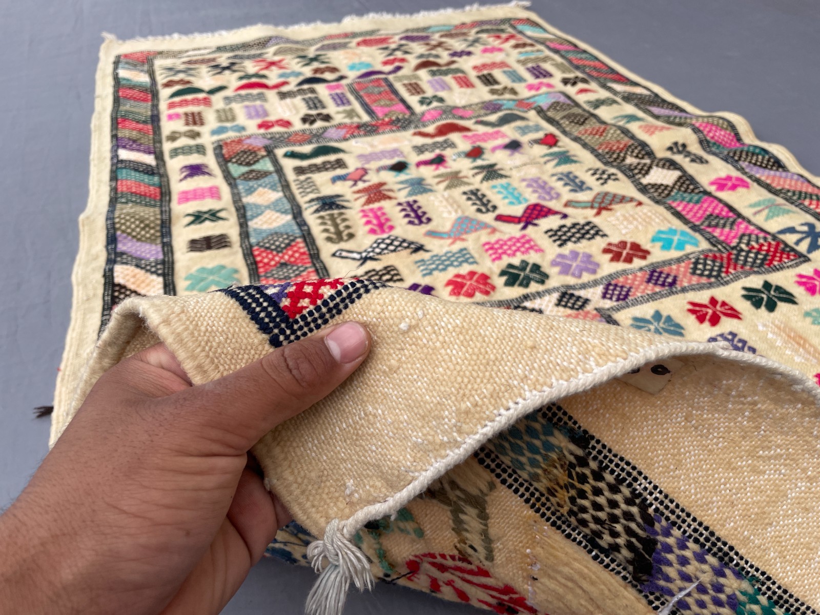2’8 x 4’3 Ft Colorful Afghan Pictorial Kilim Rug Cream Wool Flatweave Carpet Wit