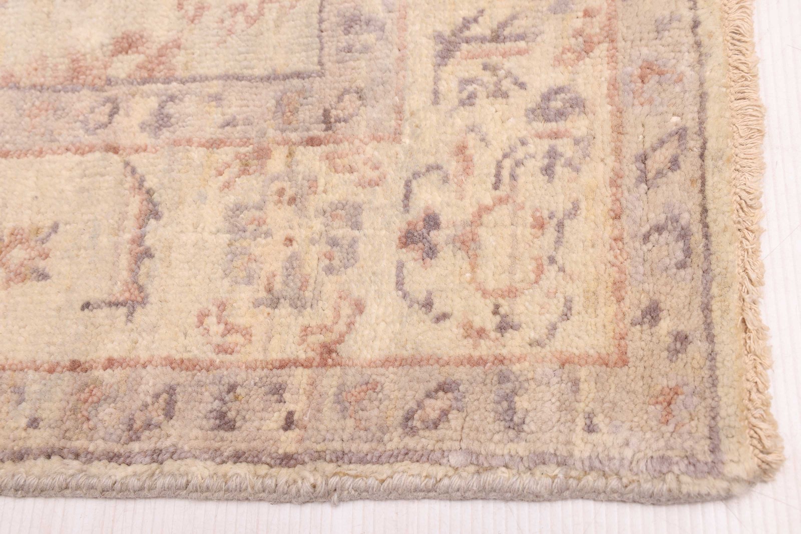 Traditional Light Grey Hand-knotted Area Rug 3’9″ x 5’11” Oriental Wool Carpet