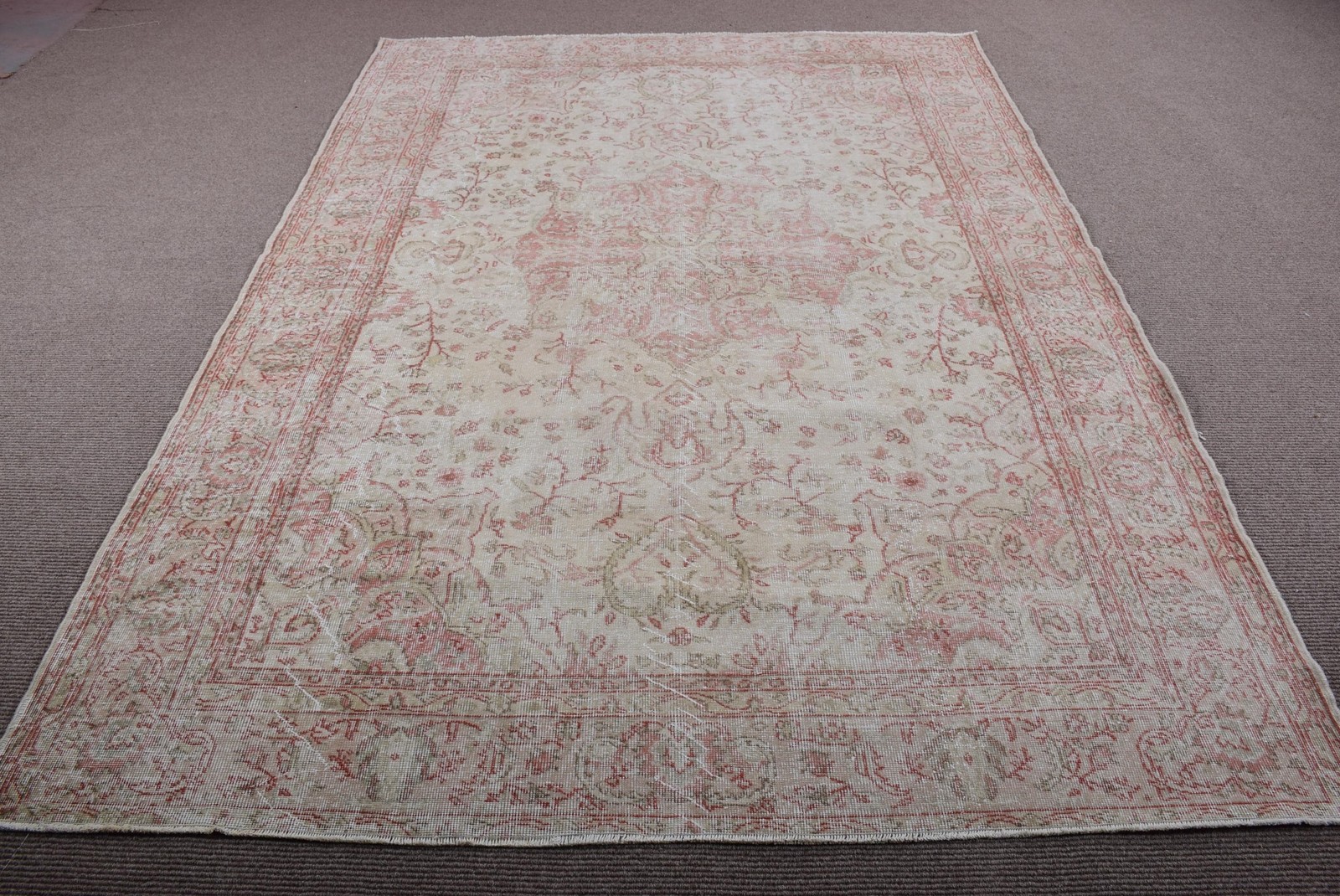 Vintage Turkish Rug 6,7×9,4 ft (205×288 cm), White Red Handmade Rug