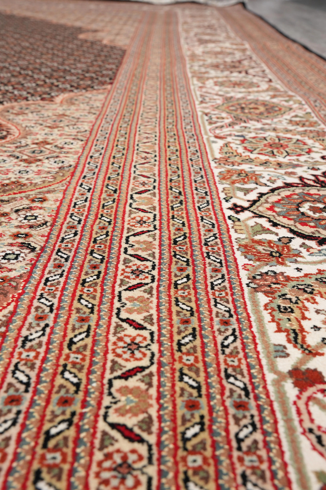 9.8 x 13.2 Wool and Silk Mahii Tabriiz Rug #F-4163