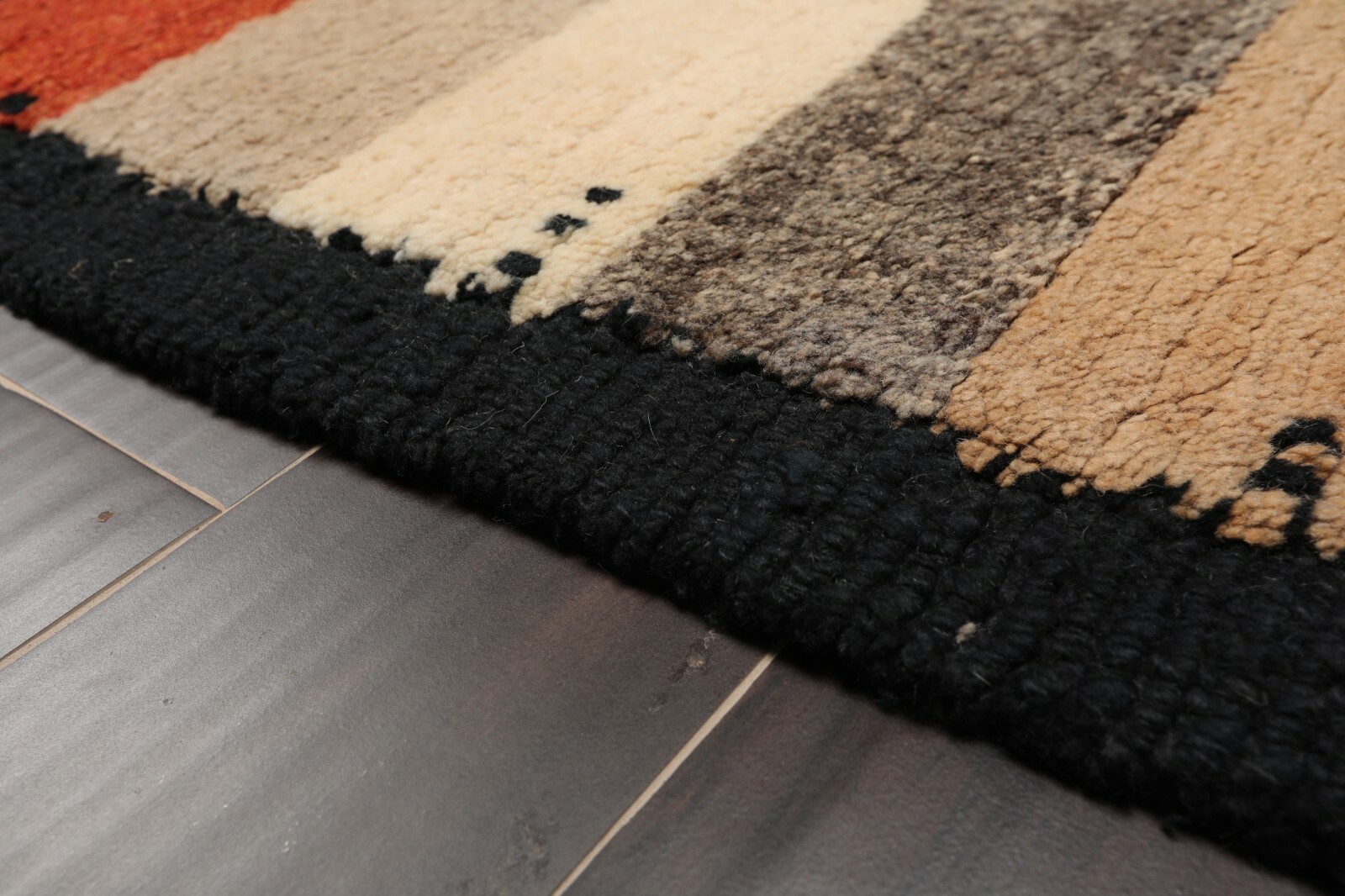 2’2″ x 2’11” Hand Knotted Tibetan Wool Contemporary Thick pile Area Rug Beige