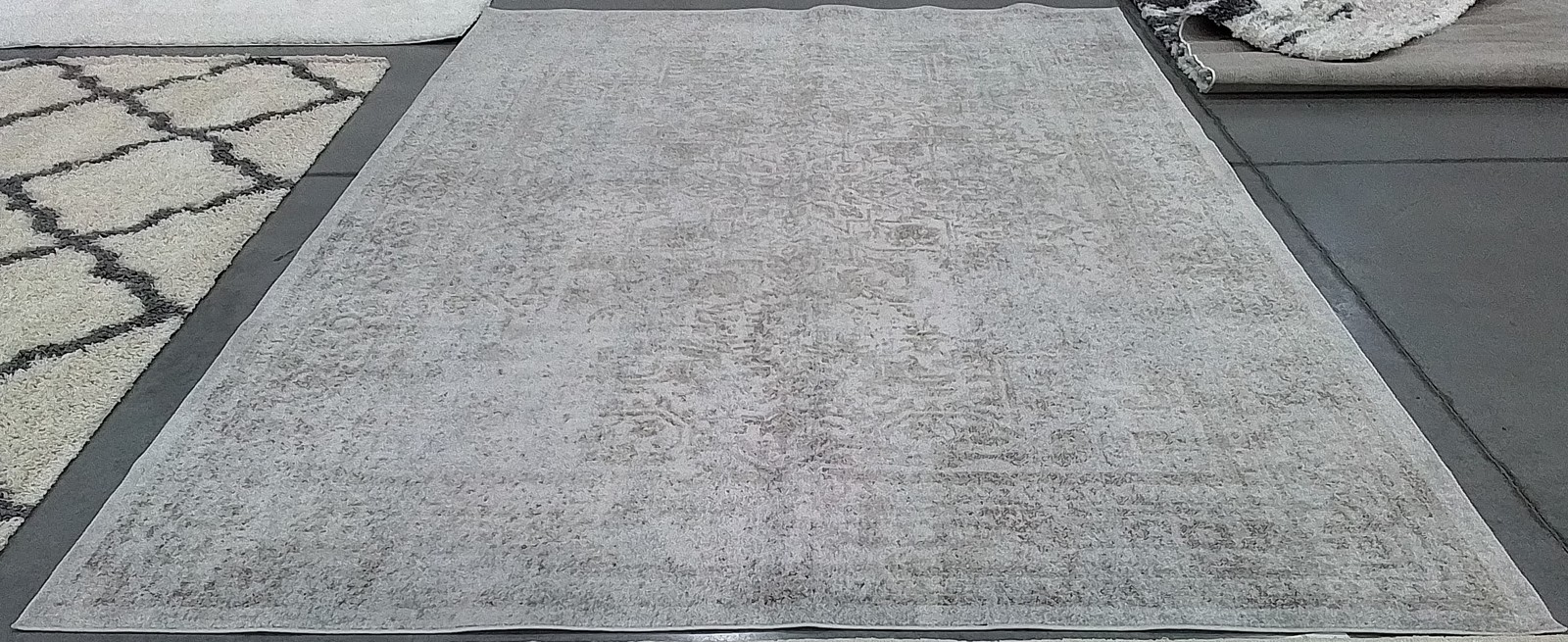 IVORY / TAUPE 9′-0″ x 12′-0″ Flaw in Rug, Reduced Price 1172791057 EVK256E-9