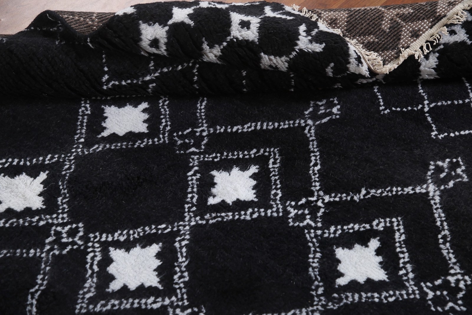 Luxury Hand-Knotted Contemporary Moroccan Wool Area Rugs Black 5×8 ft