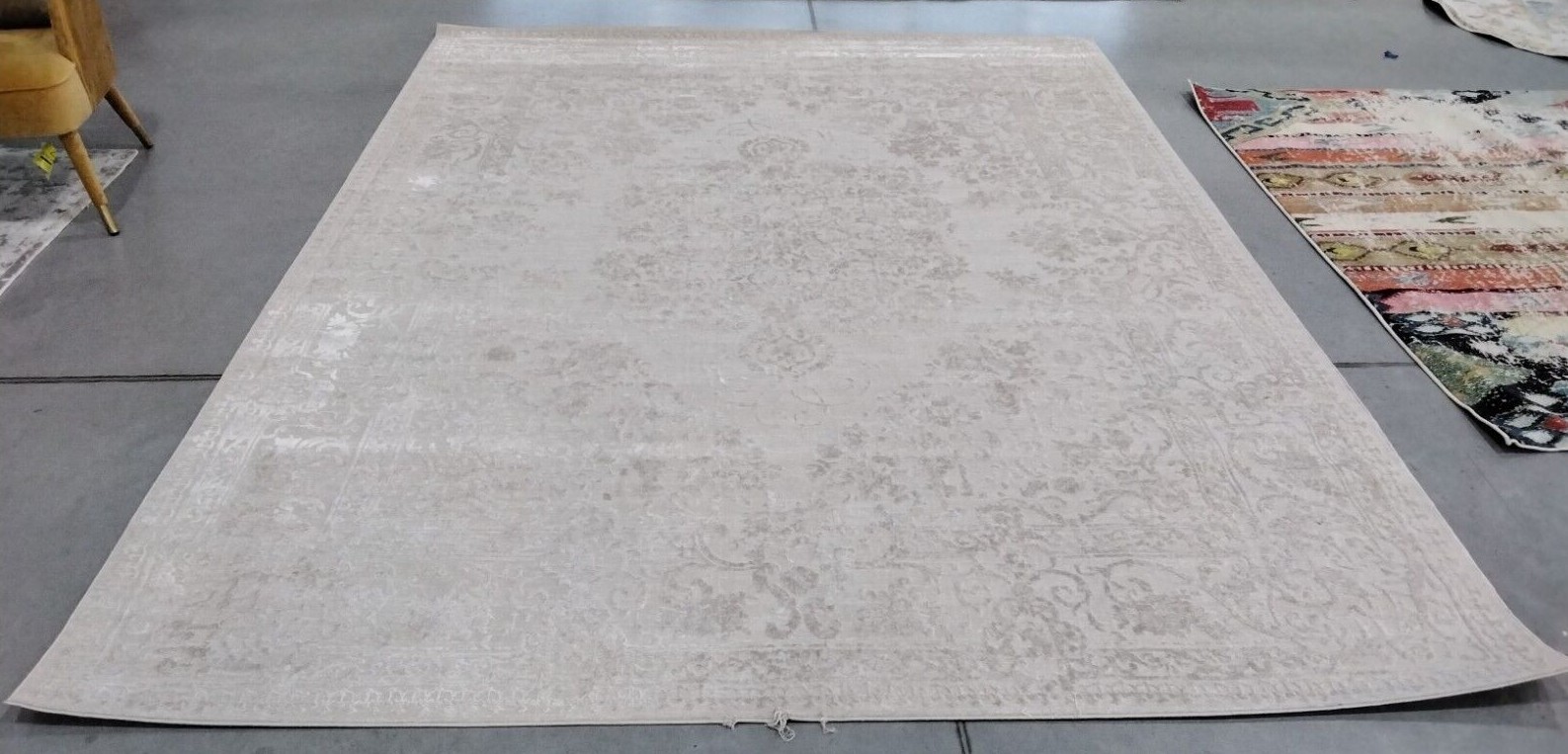 CREME / IVORY 9′ X 12′ Damaged Binding Rug, Reduced Price 1172720684 RFT664D-9