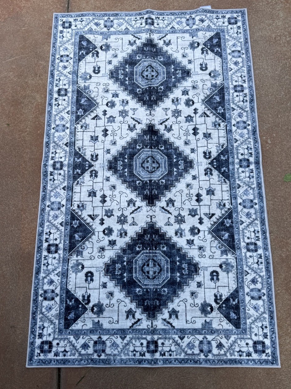 Wyatt & Ash Washable Indoor Area Rug, Oakley 3′ x 5′ Open Box
