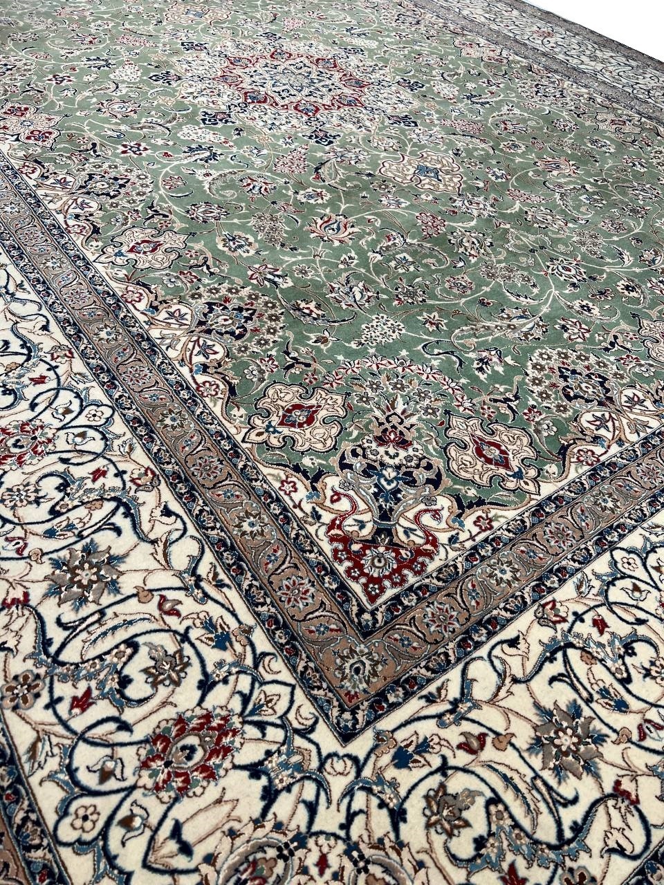 Authentic Green Hand-Knotted silk & wool Rug 8’4”X 11’7”