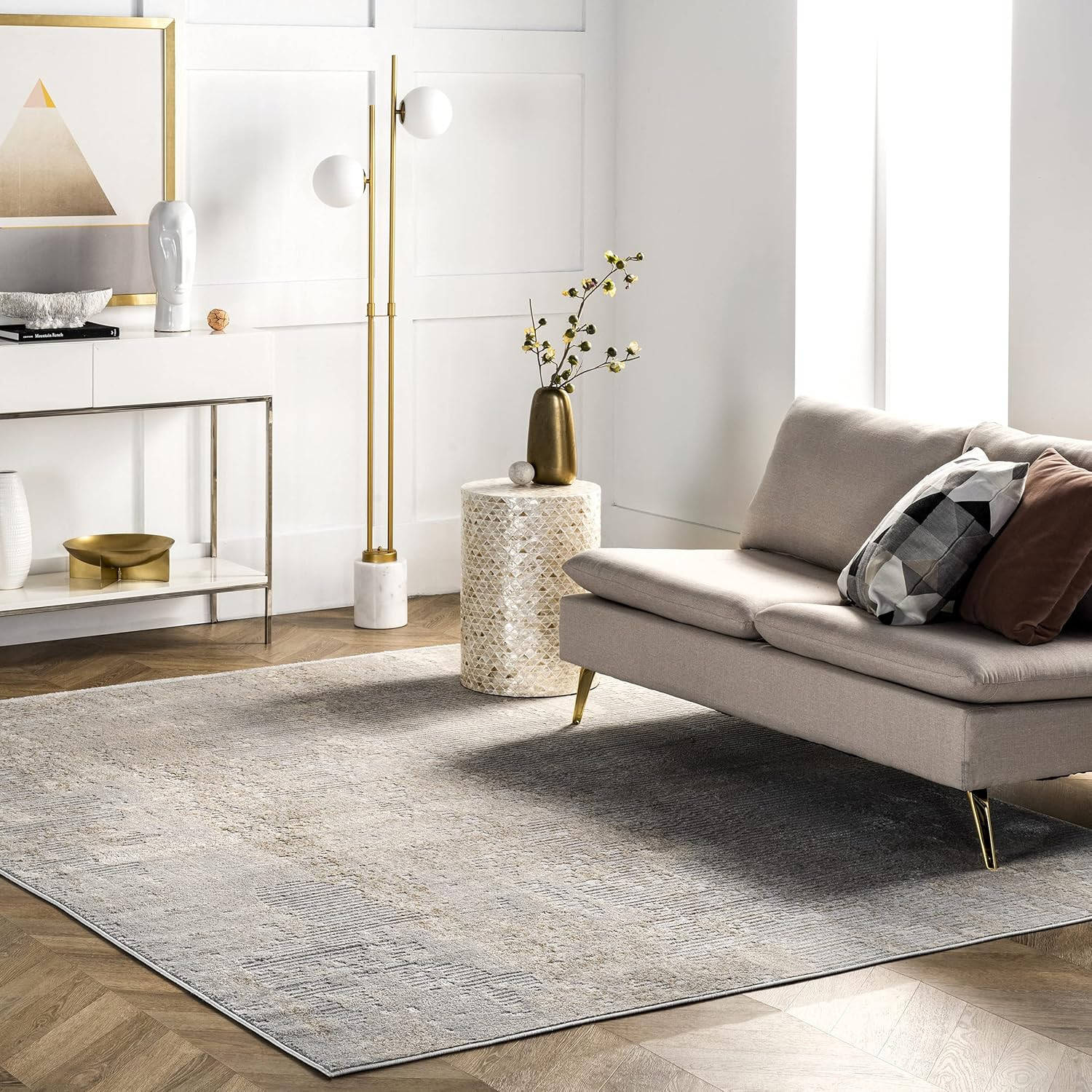 Alice 8’10” X 12′ Abstract Area Rug in Light Grey/Ivory for Any Room