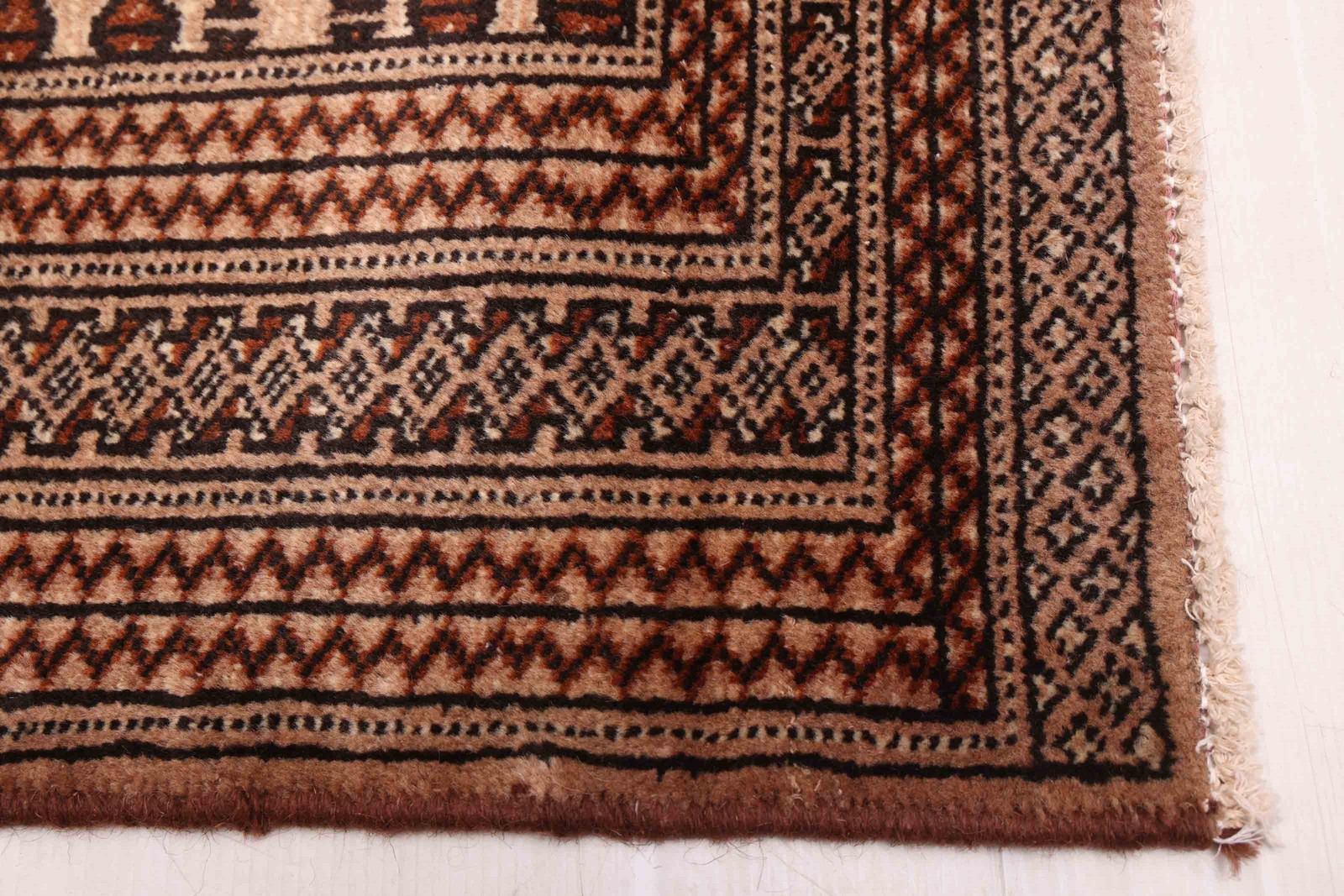 Traditional Vintage Hand-Knotted Area Rug 4’3″ x 6’2″ Oriental Wool Carpet