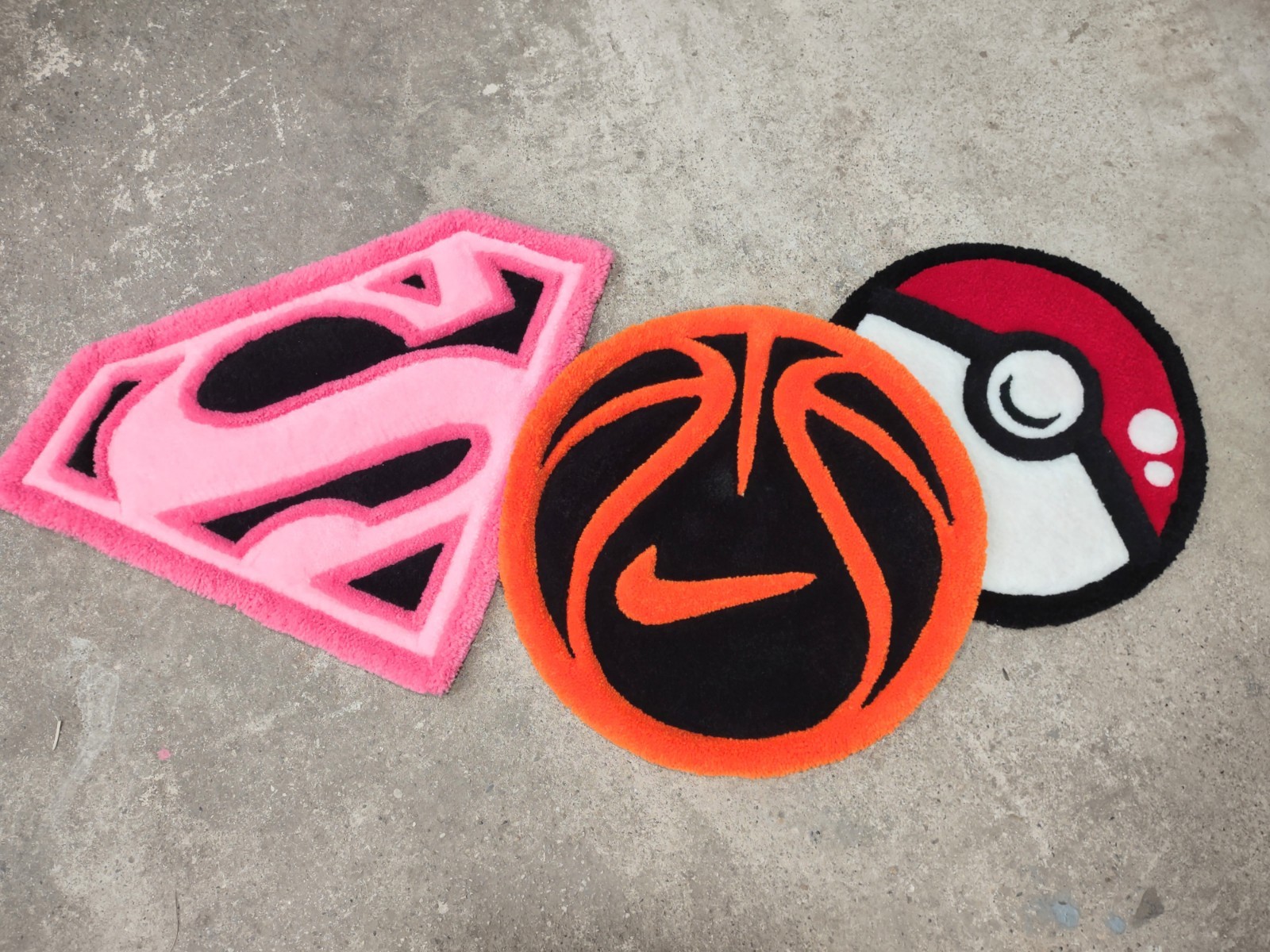 Hand Tufted Nike Ball Rug. Made In The USA From Premium Acrylic Yarn 14.5″