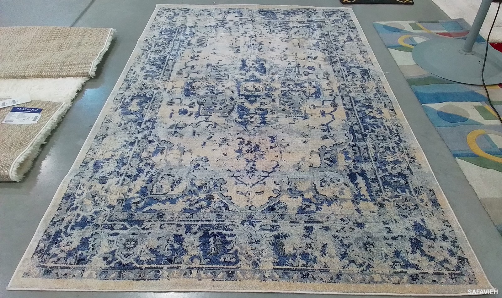 IVORY / NAVY 6′-0″ x 9′-0″ Flaw in Rug, Reduced Price 1172798473 CHL411A-6