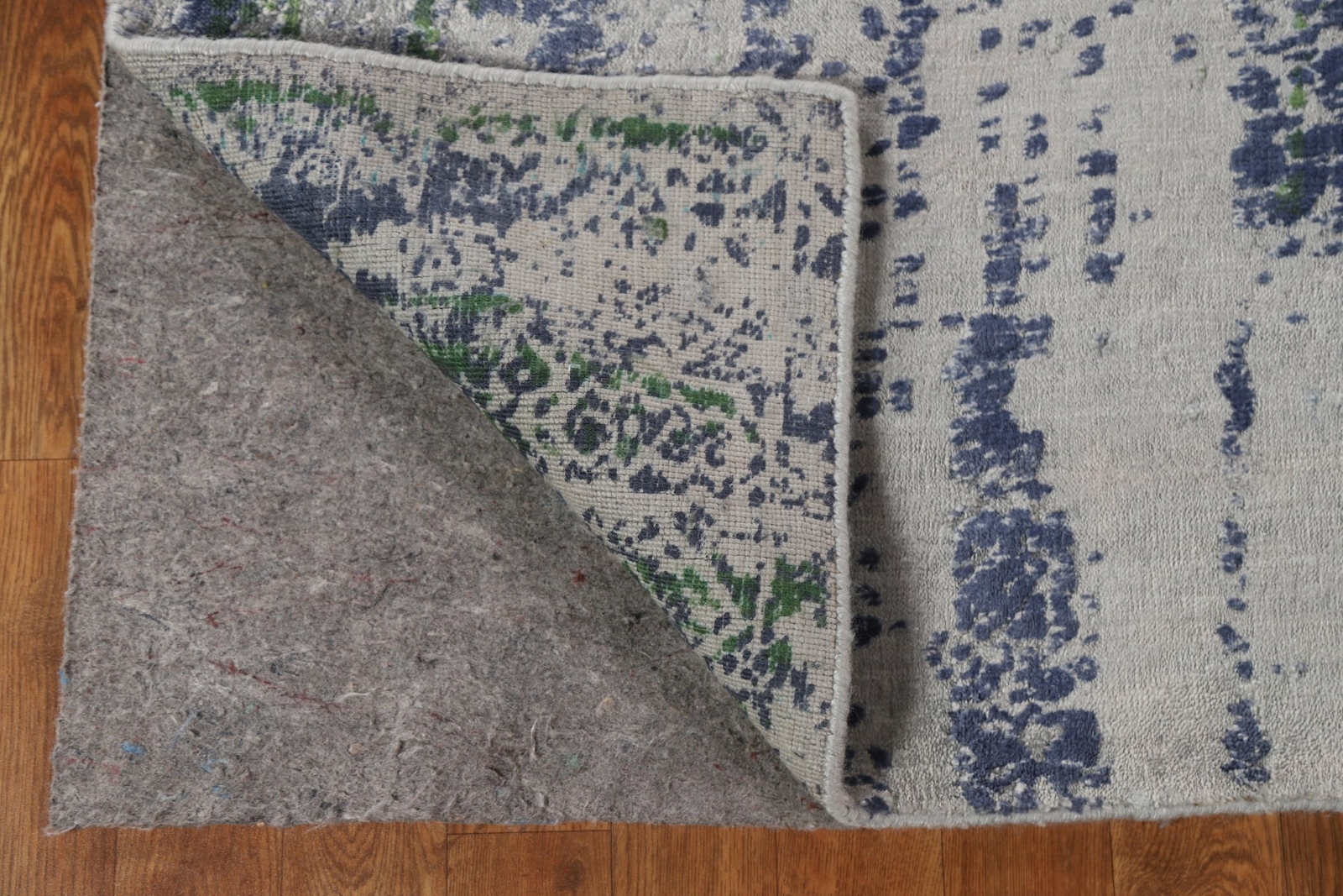 100% Silk Hand-knotted 5×7 Abstract Modern Area Rug