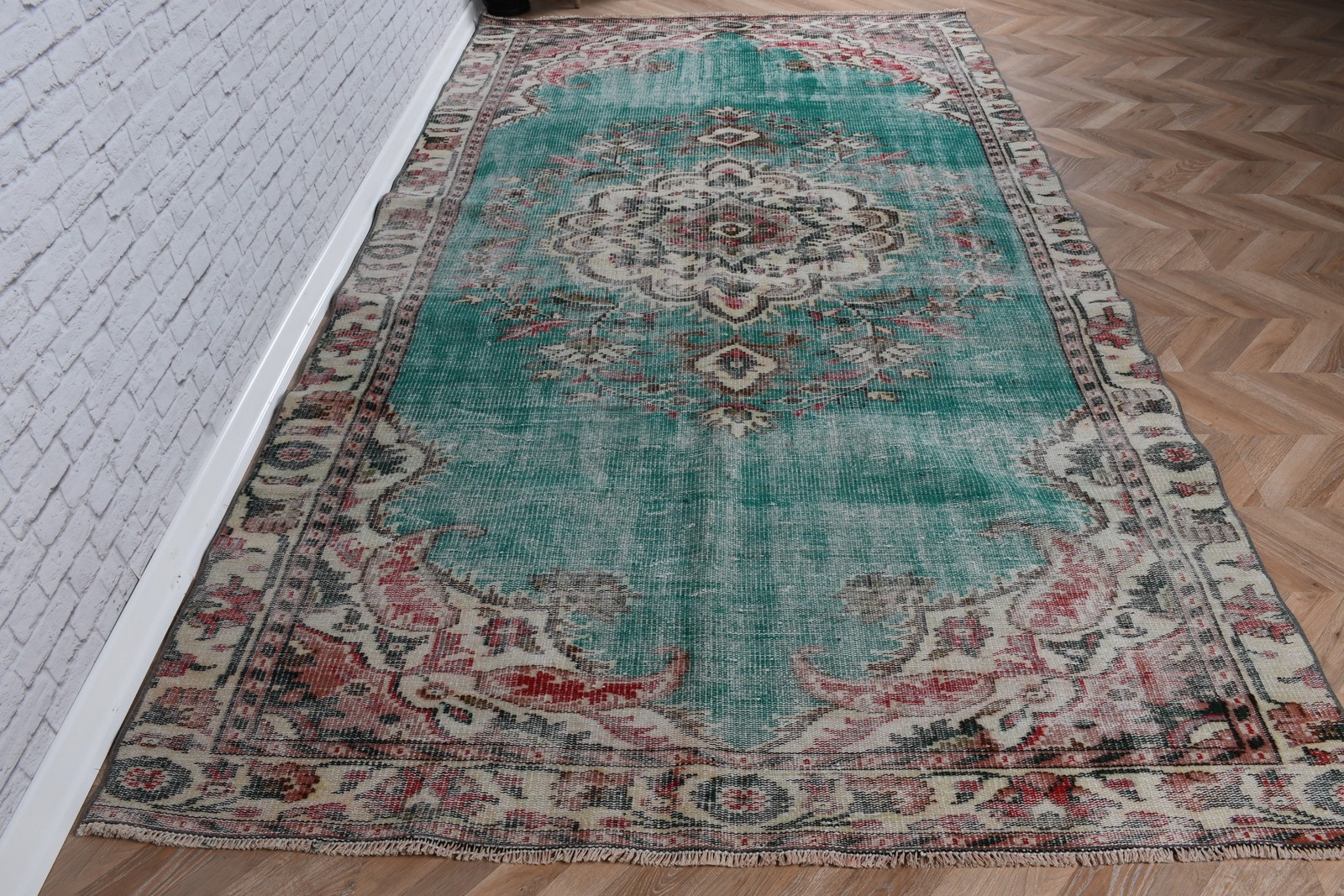 5,6×10,1 ft Turkish Rug, Vintage Large Rug, Blue Red Animal Print Wool Rug