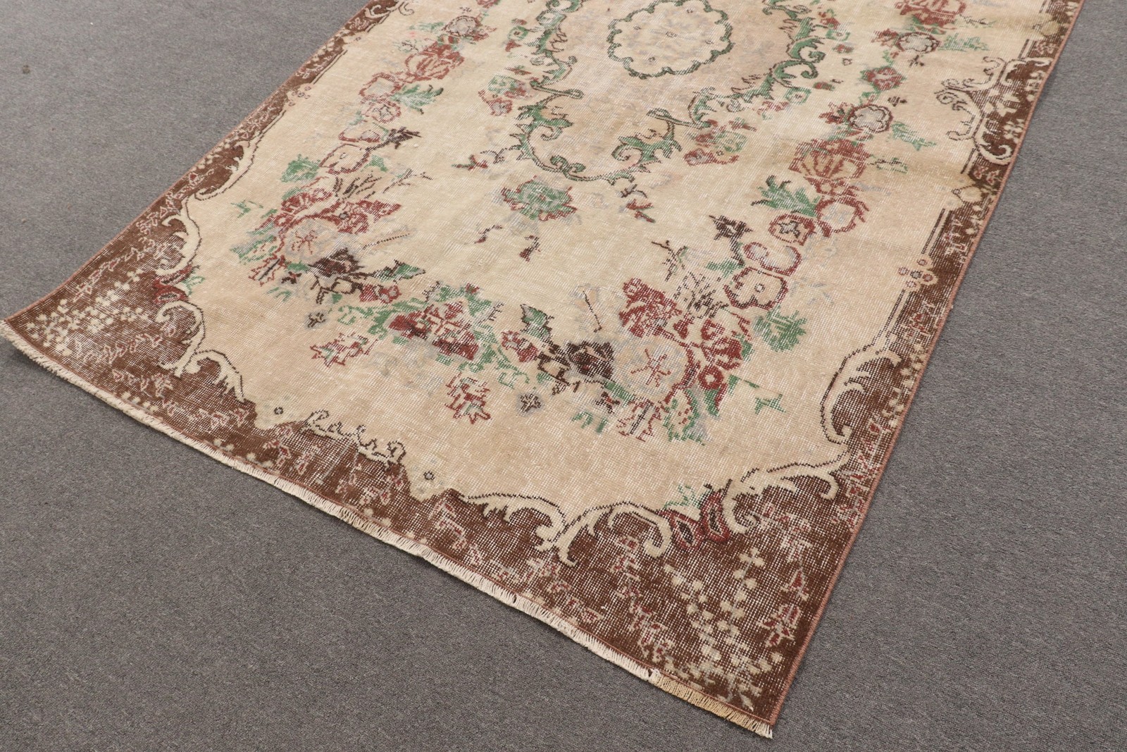 5,4×8,9 ft Large Turkish Vintage Rug, Brown Oriental Wool Rug