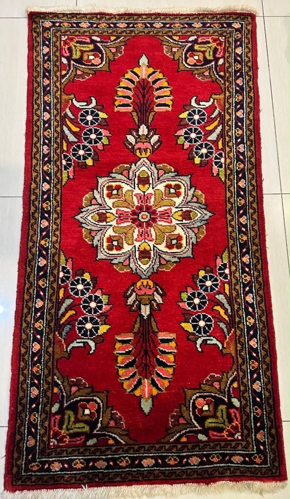 Vintage Hand-Knotted Area Rug 2’4″ x 4’5″ Traditional Oriental Wool Carpet