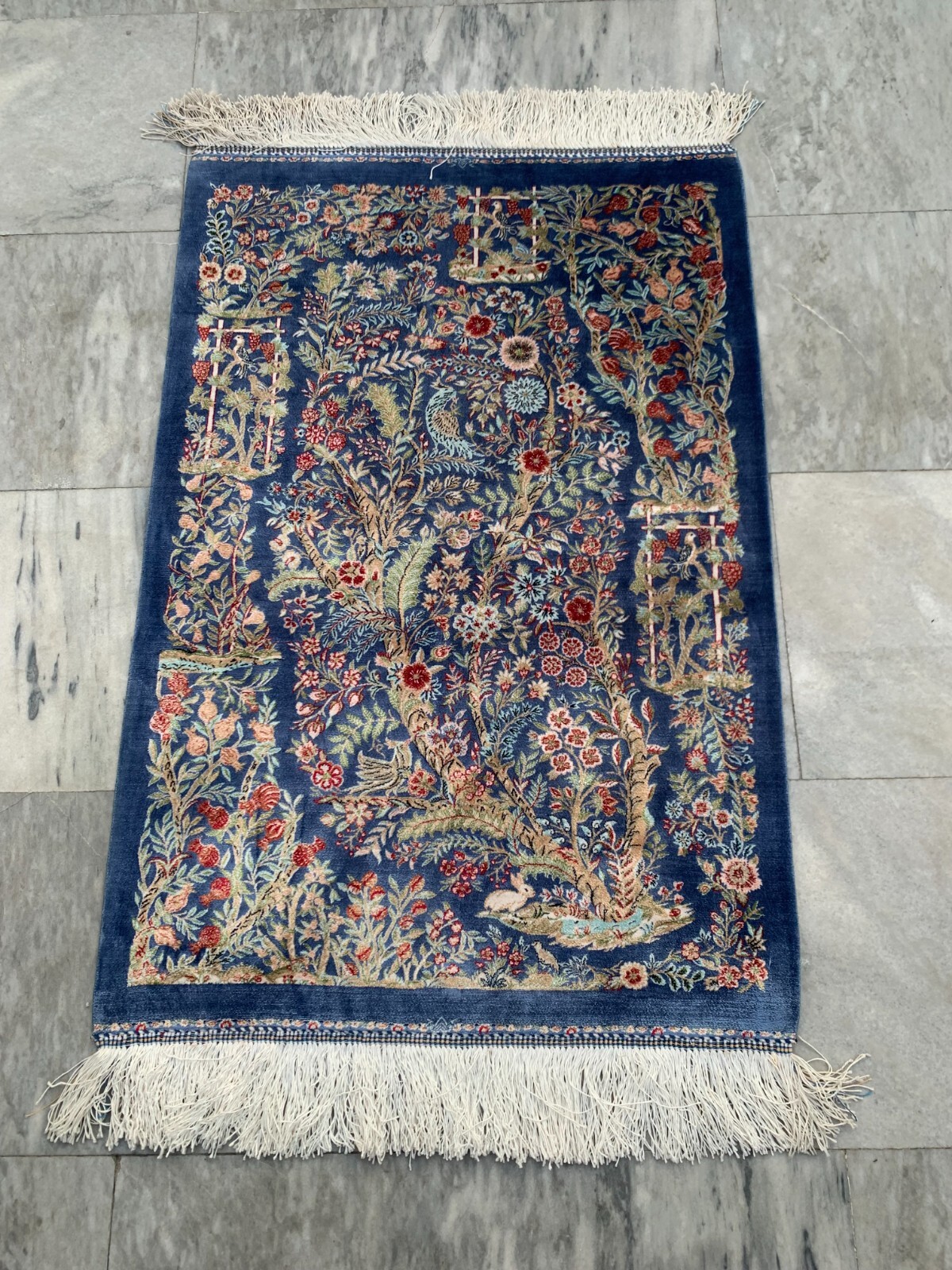 2×3 Feet Luxury Silk Bedroom Wall Hanging Rugs Traditional Oriental Area Carpets
