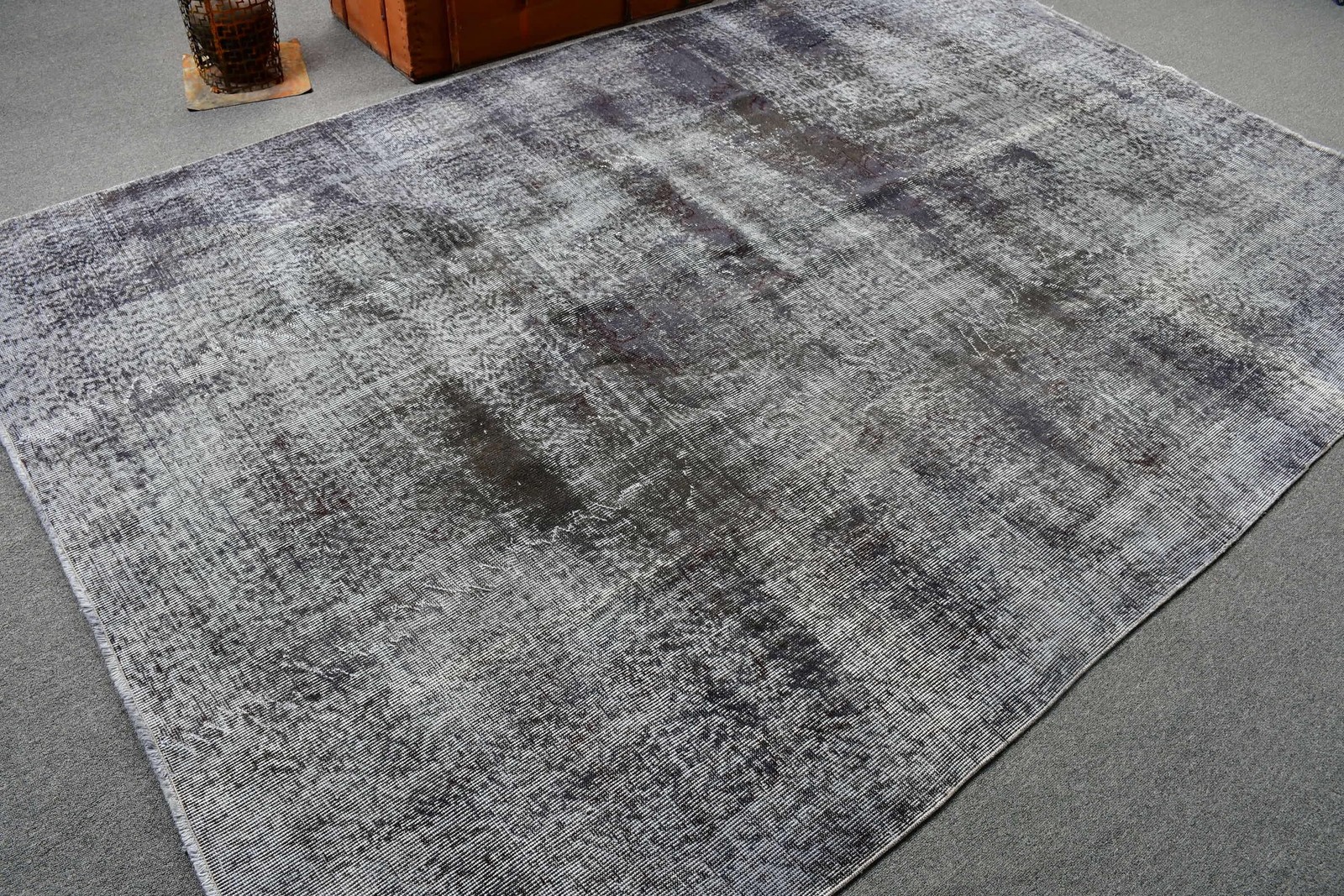 Vintage Turkish Rug 6,6×9,7 ft (201×295 cm), Gray Floral Rug