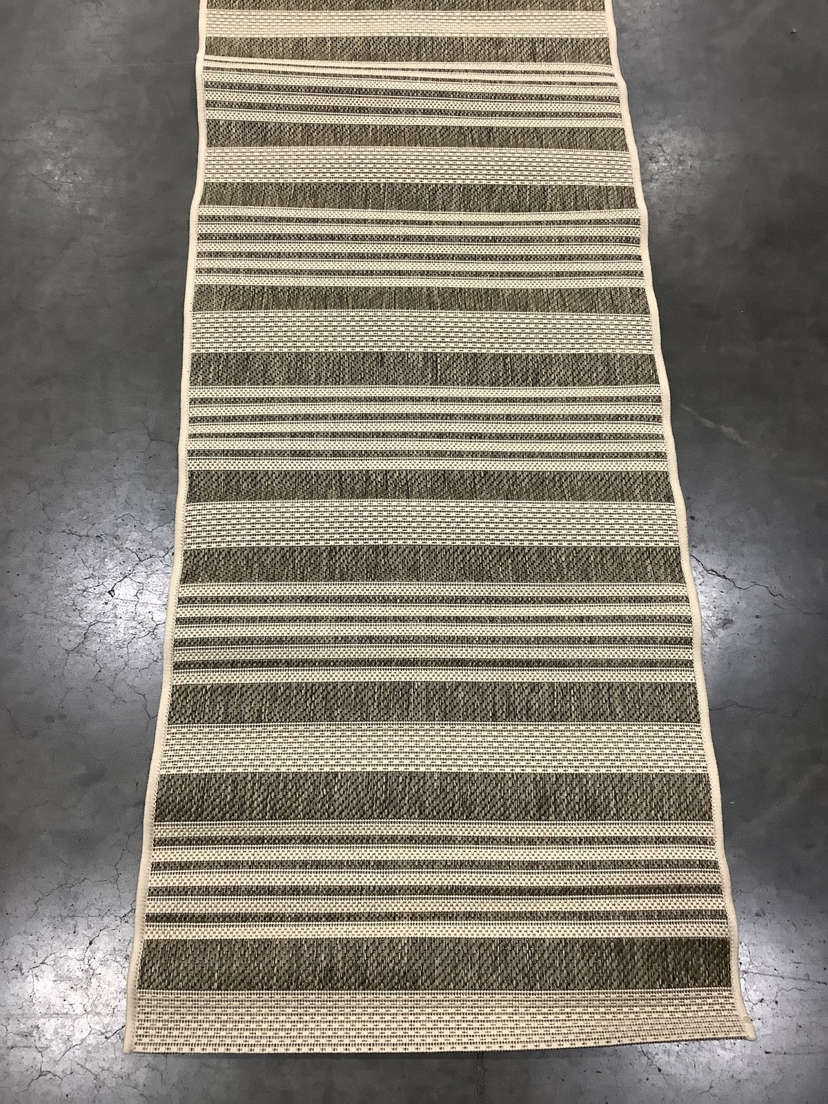 BROWN / BONE 2′-3″ x 8′-0″ Flaw in Rug, Reduced Price 1172683611 CY6062-242-28