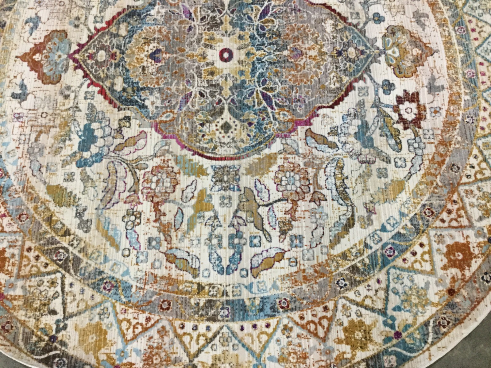 IVORY / TEAL 6′-7″ X 6′-7″ Round Flaw in Rug Reduced Price 1172660101 BDN189B-7R