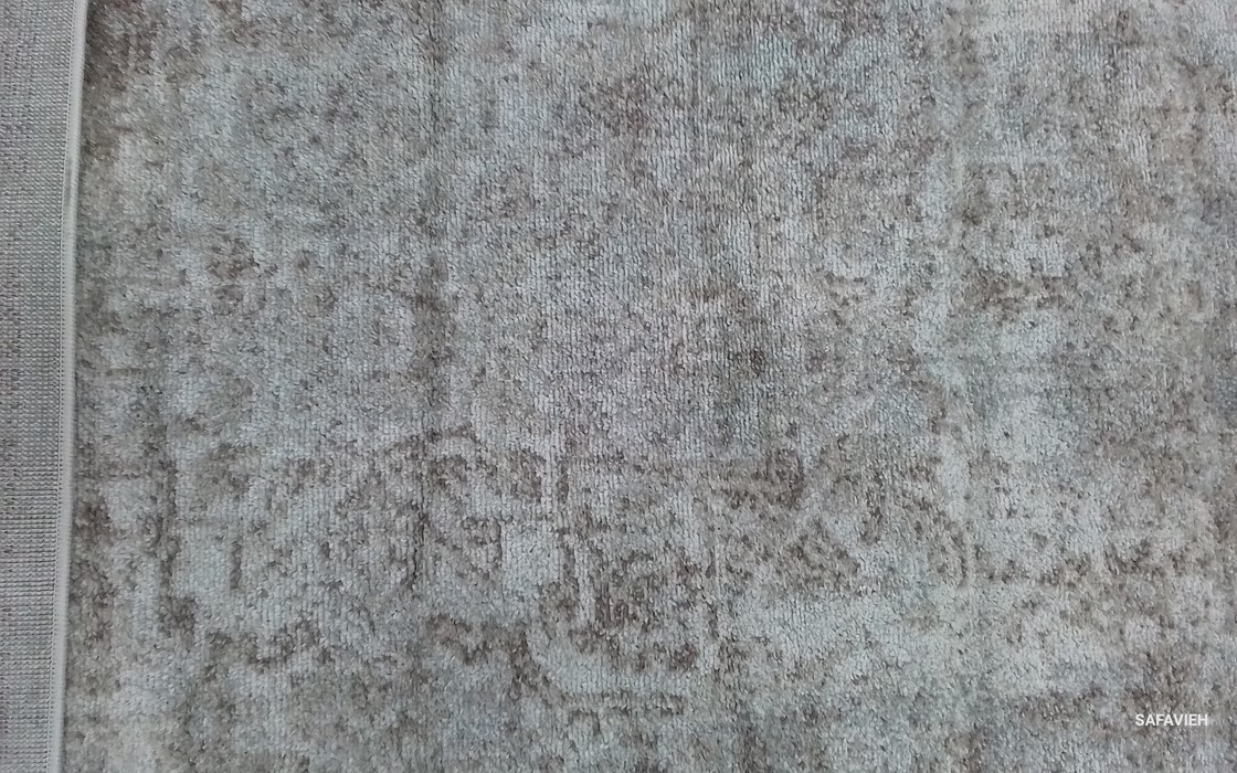IVORY / TAUPE 5′-3″ x 7′-6″ Back Stain Rug, Reduced Price 1172806641 EVK256E-5