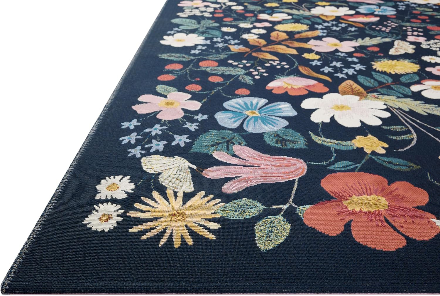 Loloi Rifle Paper Co. Strawberry Fields Black/Navy 5’3″ x 7’8″ Rug