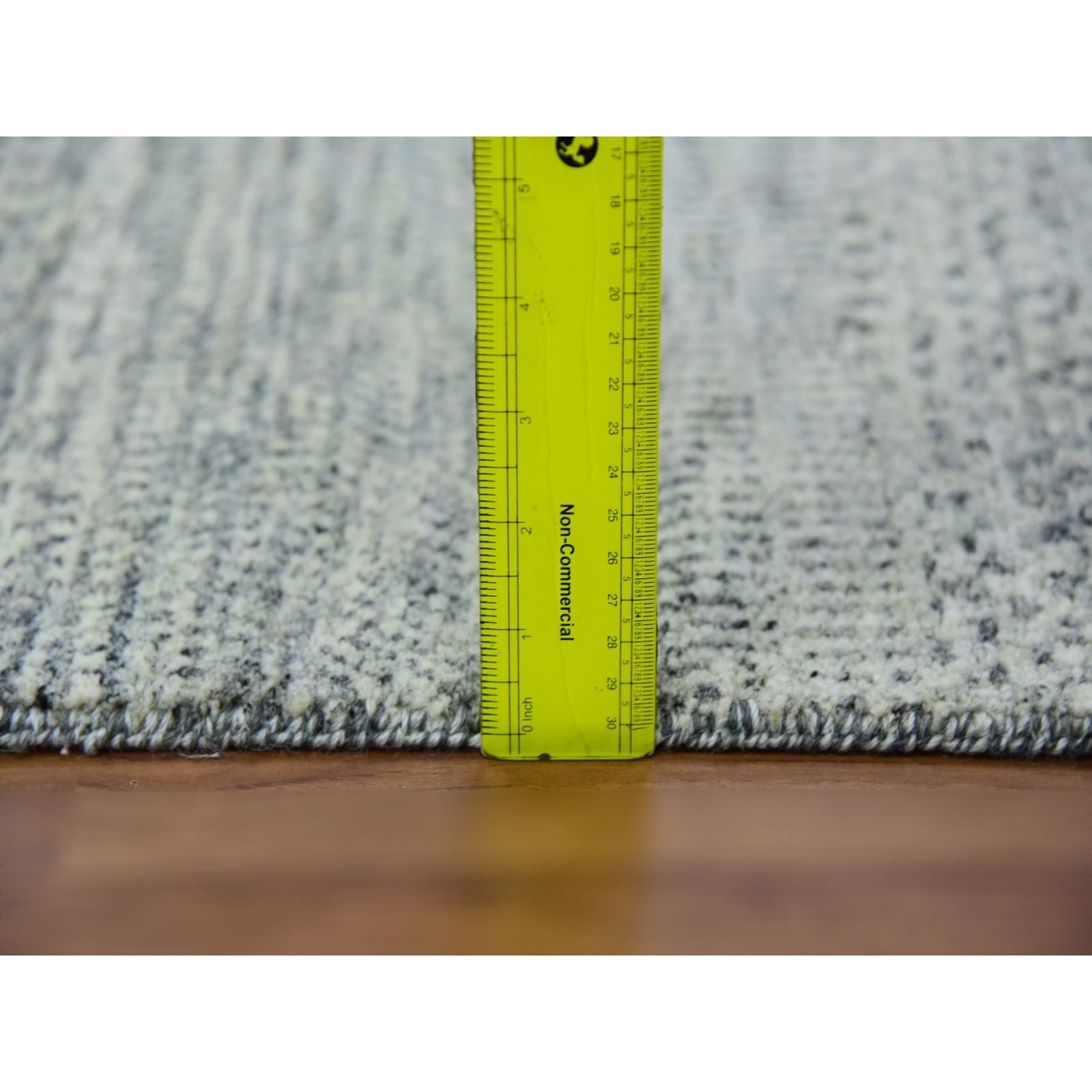 3’1″x5’7″ Stone Gray Undyed Wool Grass Design Hand Knotted Oriental Rug R79750