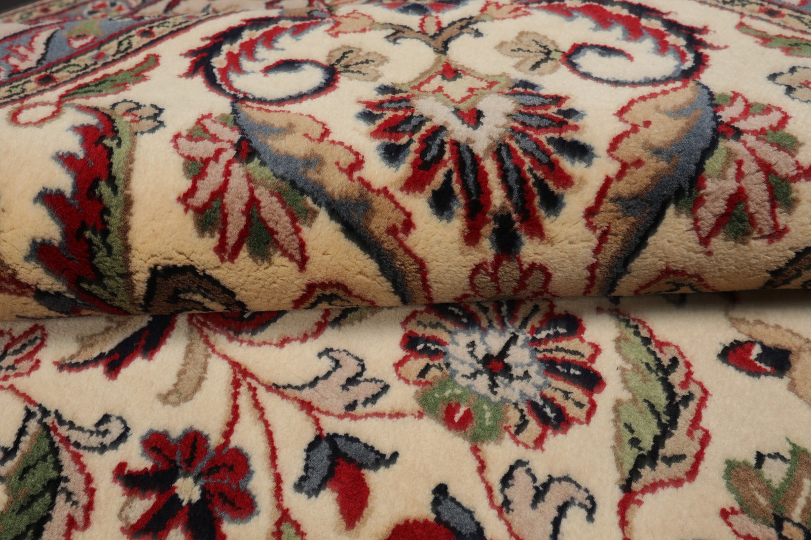 6’3”x8’9” Hand Knotted New Zealand Wool Ivory Agra Botanical Plush Pile Rug