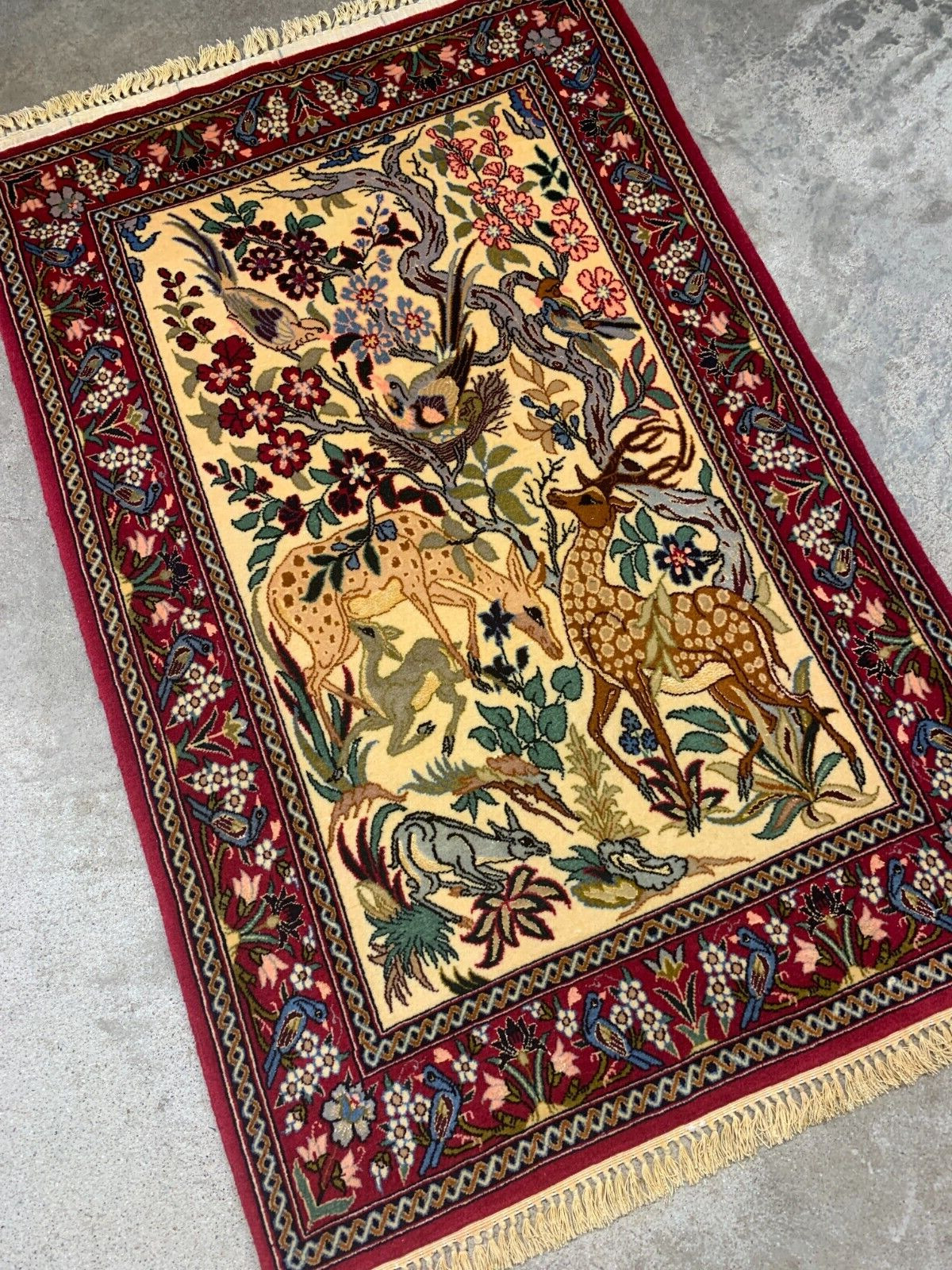 2’4″x3’7″ Fine Hand-Knotted Wool & Silk Isfahane Pictorial Rug – Area Carpet