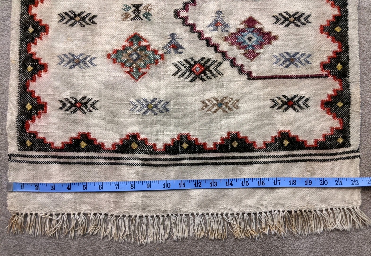 Vtg Hand woven Rug 58″ X 22″ Wool Natural Geometric Moroccan Turkish Greek Kilim