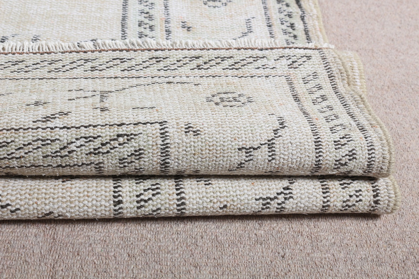 5,4×8,7 ft Vintage Turkish Rug, Large Rug, White Wool Rug