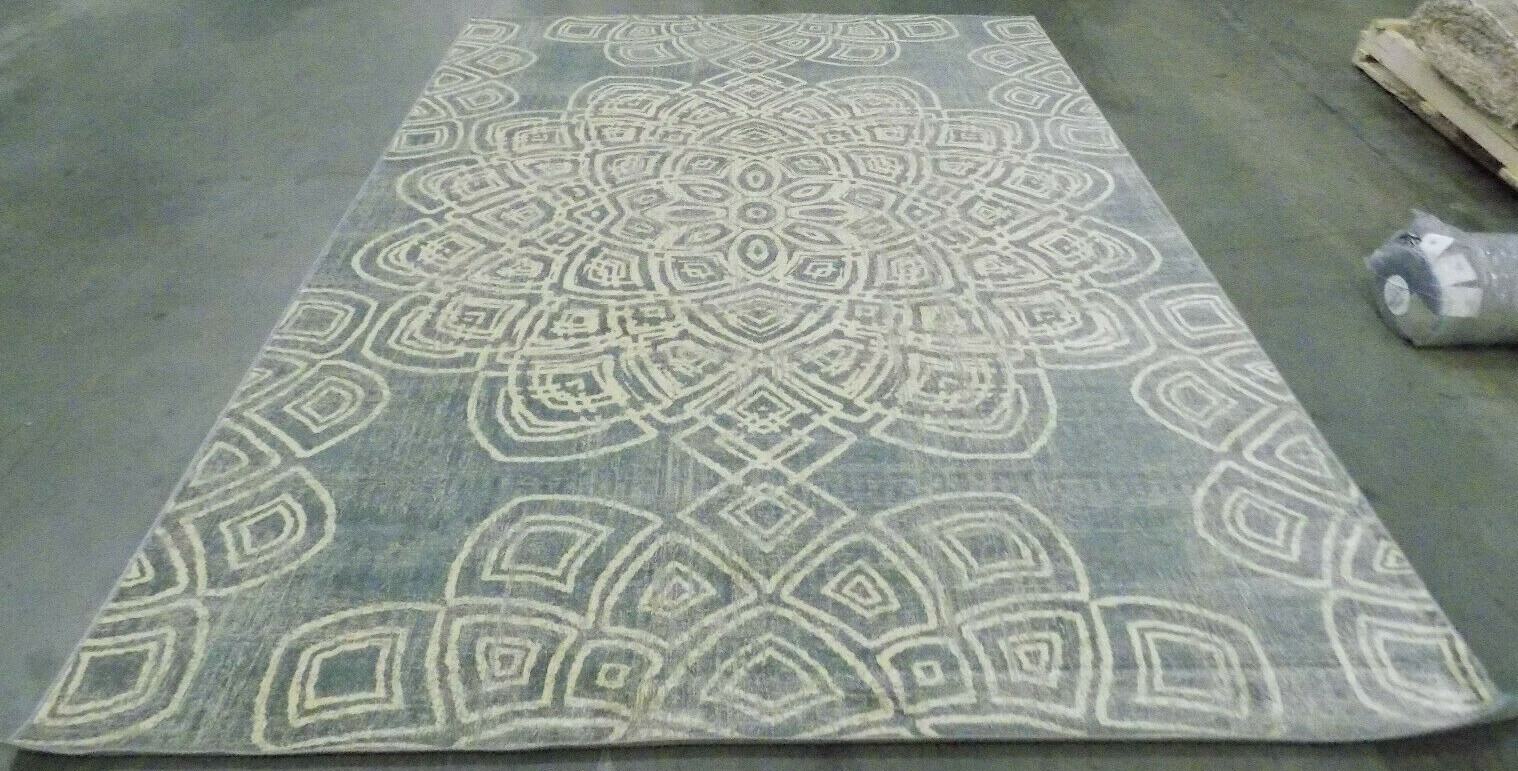 LIGHT GREY / MULTI 6′-7″ X 9′-2″ Damaged Binding Rug, Less Price CNV751-2770-6