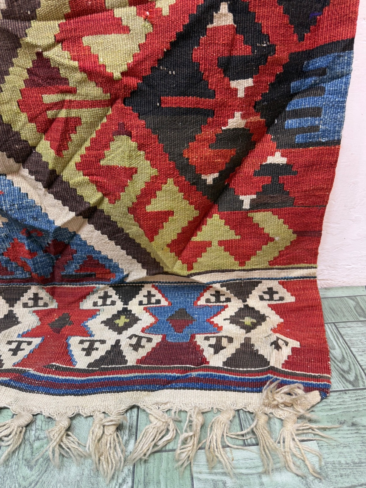 Vintage Beautiful Hand Woven Turkey Anatolian Wool Weaving One Part Kilim Rug