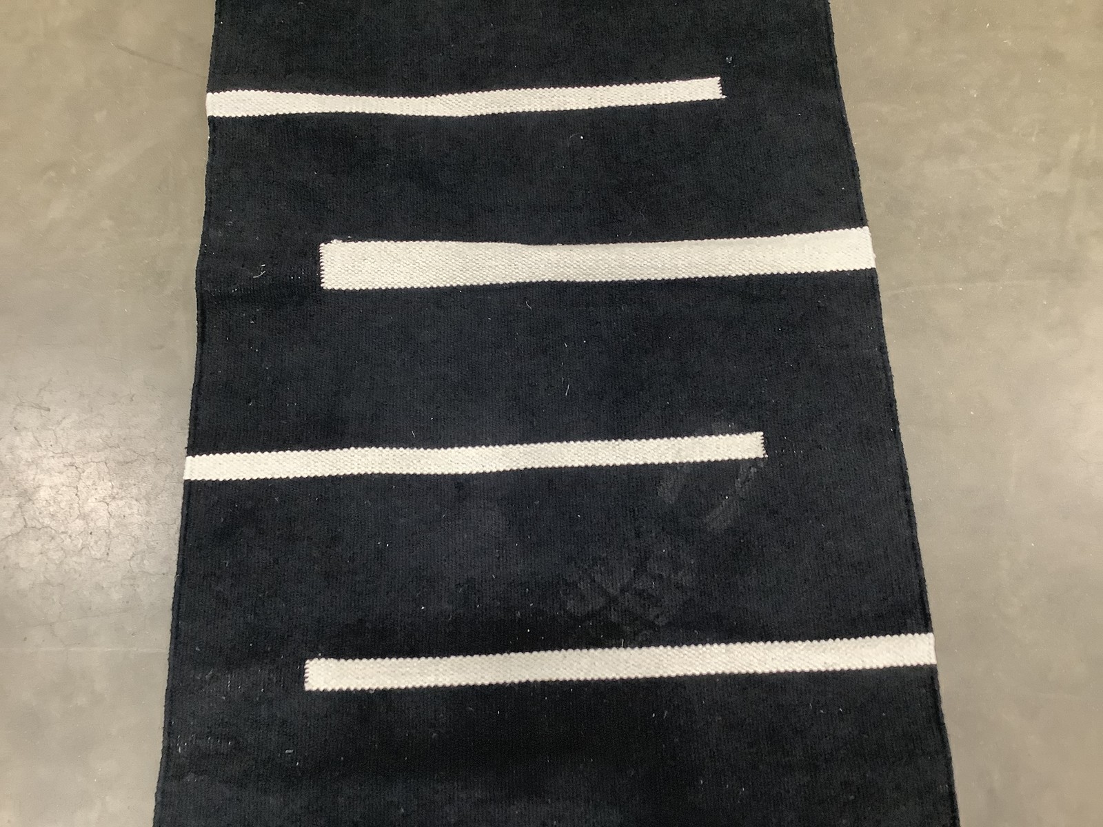 BLACK / IVORY 2′-3″ x 12′-0″ Flaw in Rug, Reduced Price 1172683414 MTK311Z-212