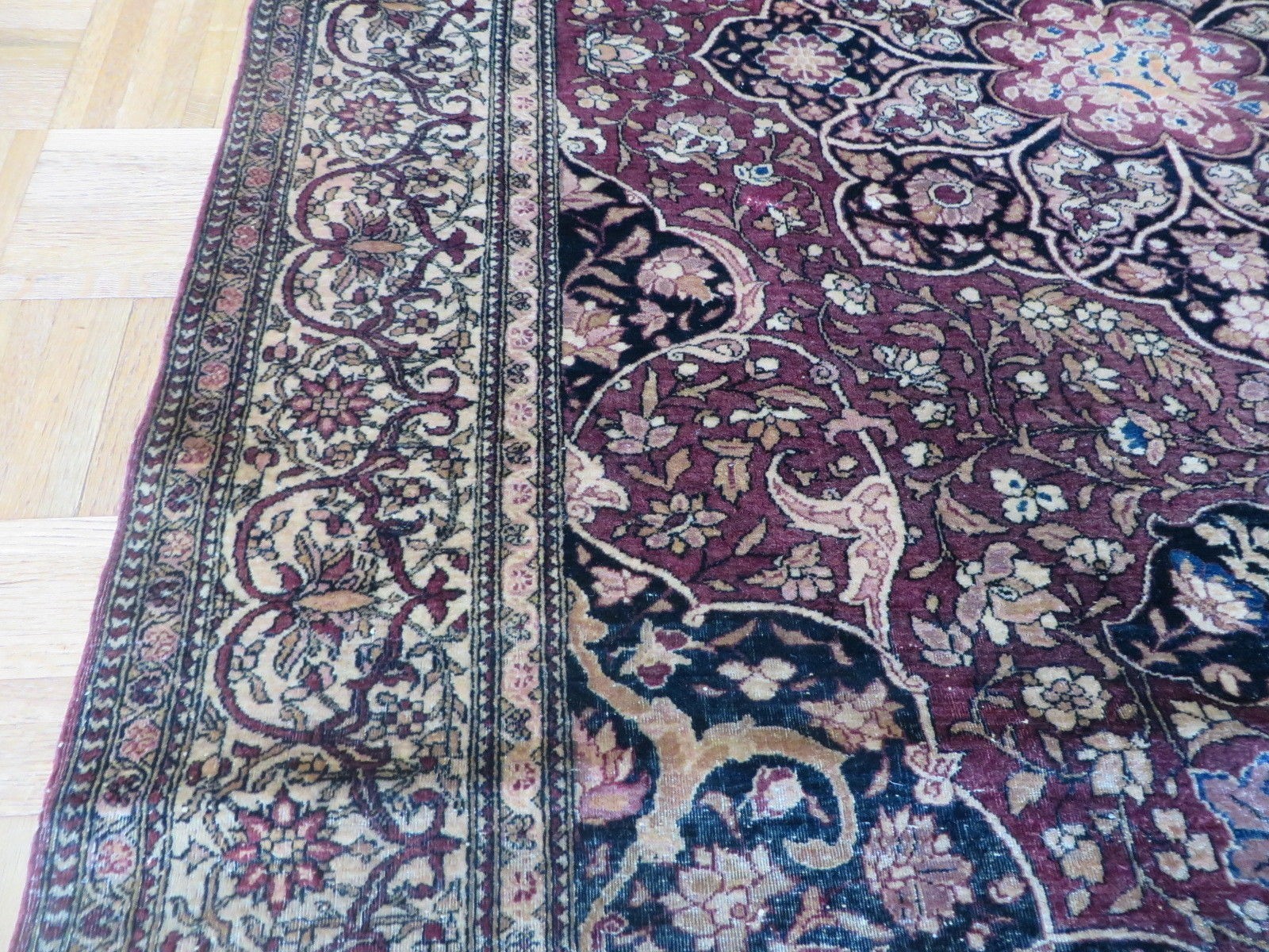 4’7 x 6’8 Hand Knotted Fine Antique Purple Isphahen Oriental Rug G1447