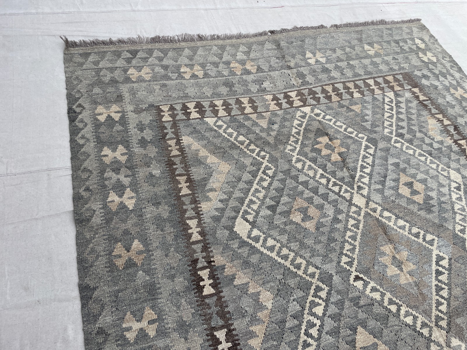 6’5 x 9’7 Ft Elegant Neutral Chobi Kilim Rug – Afghan Handmade Flatweave Tribal