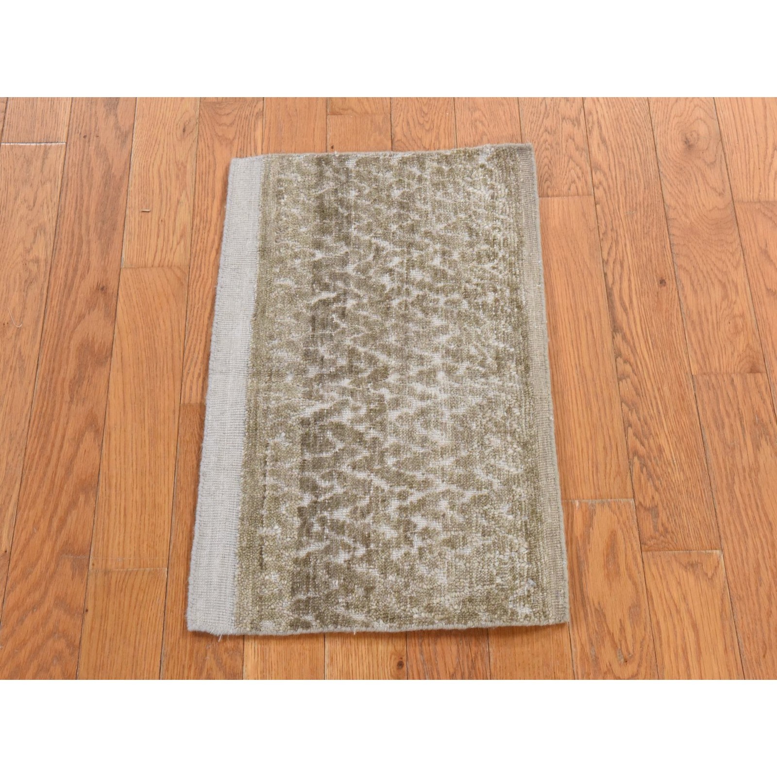 1’3″x2′ Brown Real Silk and Wool Hand Knotted Mat Sample Rug 78663