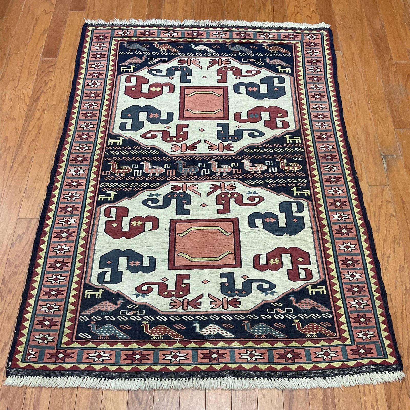Handmade Soumak Wool Rug (4′ X 5’3)