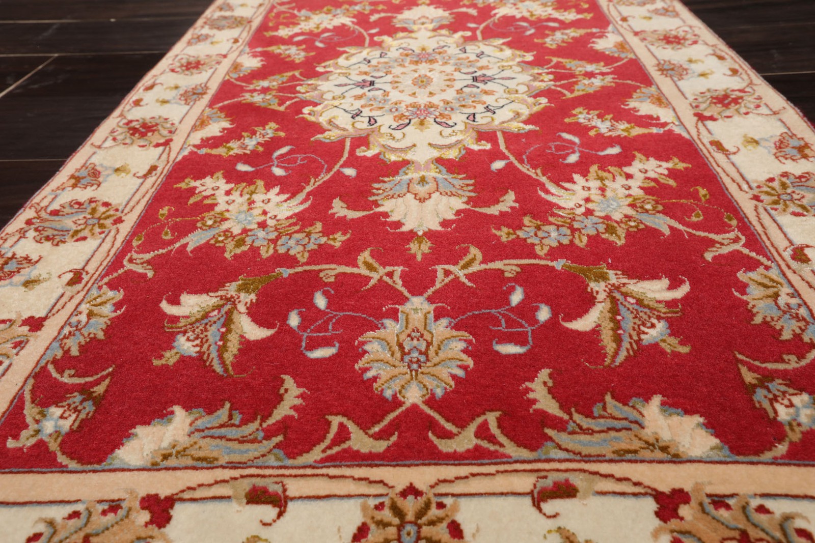 2’4”x4′ Hand Knotted Wool & Silk Rose Tabrizz Traditional 300 KPSI Rug