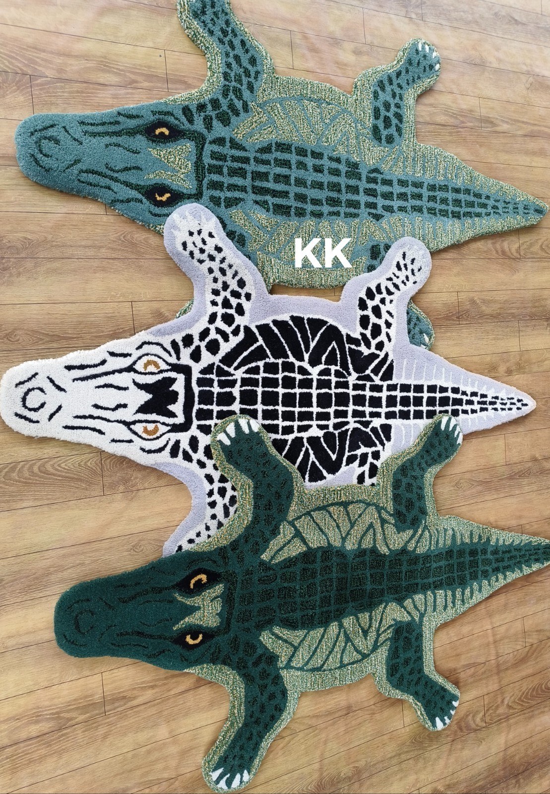 Crocodile Rugs Handmade 100% Woolen Hand Tufted For Home Decoration