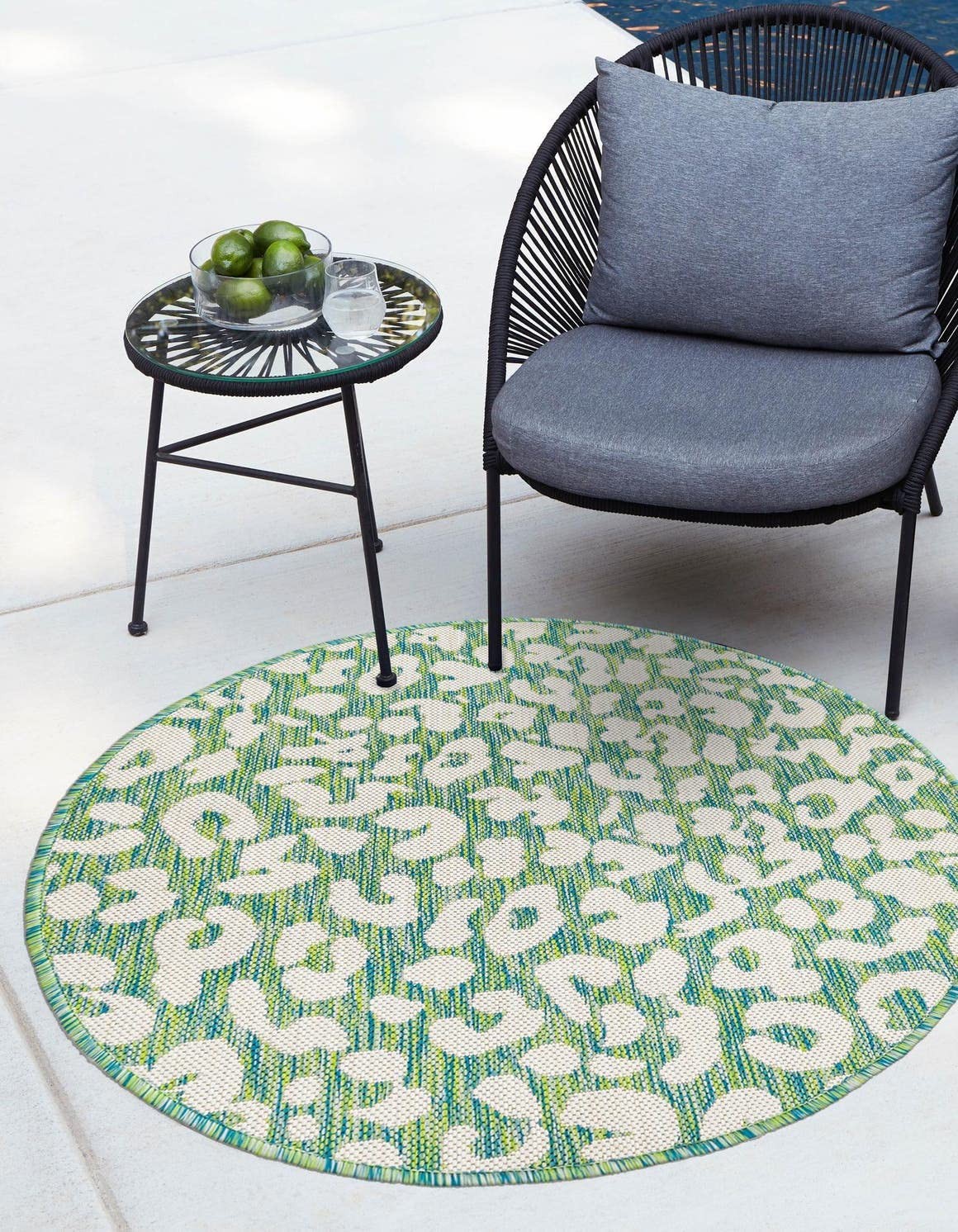 Unique Loom Outdoor Safari Collection Area Rug 5’3″ Round Leopard Green