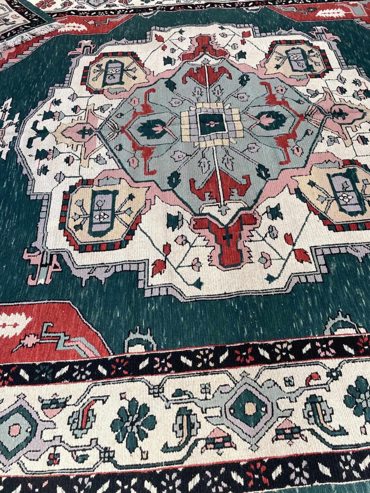 Hand-Woven Wool Area Rug w/ Geometric Design, 9′ x 10′