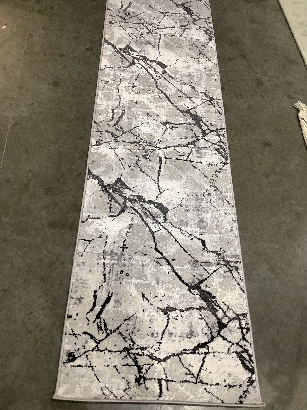 GREY / BLACK 2′-0″ x 18′-0″ Flaw in Rug, Reduced Price 1172683904 ALA293K-218