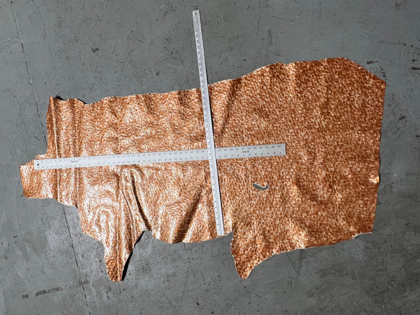 100% CALFSKIN LEATHER Garment 136226 PRINTED